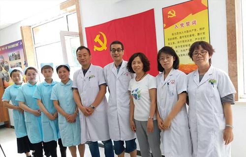 义诊 | 德州扑克平台网平阳部肛肠科、眼科下社区进行健康讲座和义诊活动