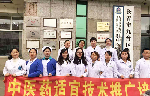 走出去，风雪也阻挡不了德州扑克平台网
儿科专家对口支援的热情！