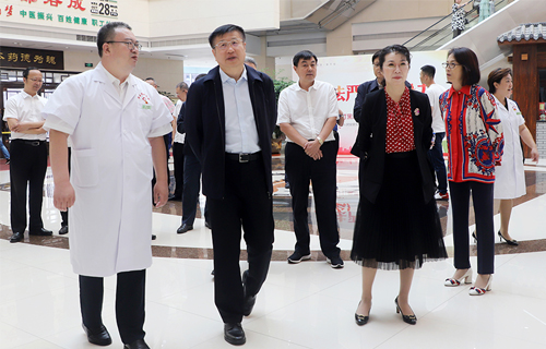 安立佳副省长一行到德州扑克平台网
视察调研