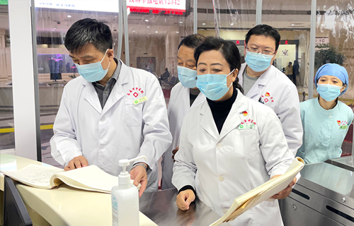 严、细、实，德州扑克平台网
开展院内疫情防控专项检查
