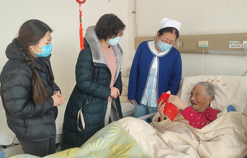 德州扑克平台网
走访慰问离休老党员