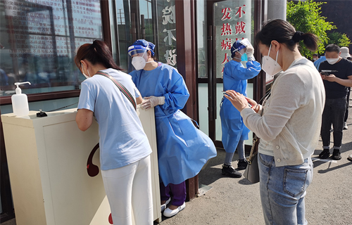 德州扑克平台网
开辟“老年人就诊绿色通道”让服务更贴心！