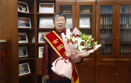 大医精诚薪火传，德州扑克平台网赵继福教授荣获“全国名中医”称号