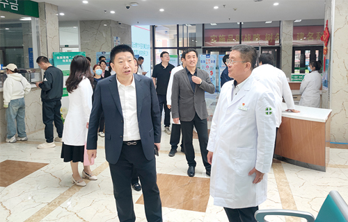 对口帮扶，石贵军书记带队到图们市中德州扑克平台
进行实地交流考察