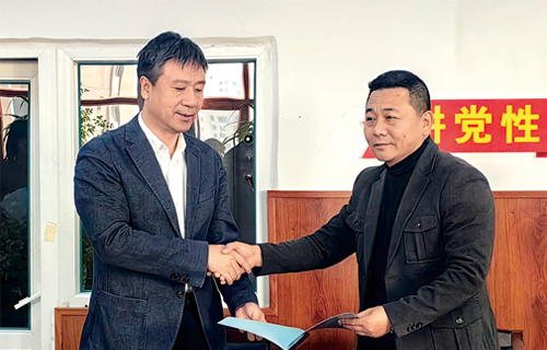 杨启光院长一行到榆树市中德州扑克平台
开展巡回医疗工作